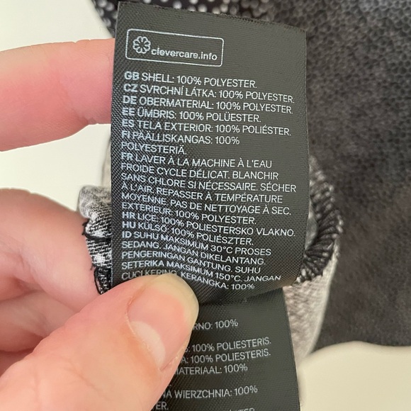 ❄️ NWOT H&M Mini Dress with Polka Dots - Picture 10 of 10